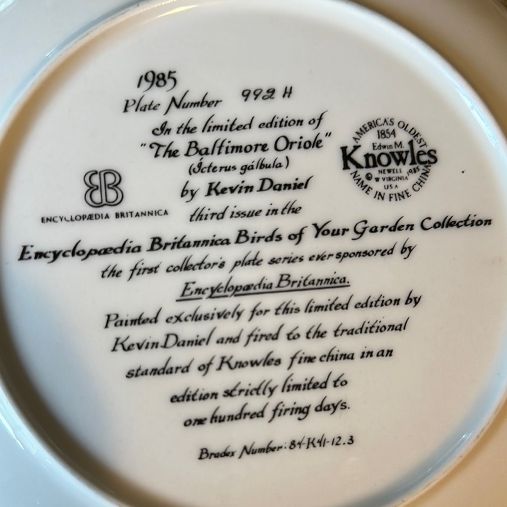 Knowles Limited Edition Vintage Baltimore Oriole Plate - Picture 2 of 3